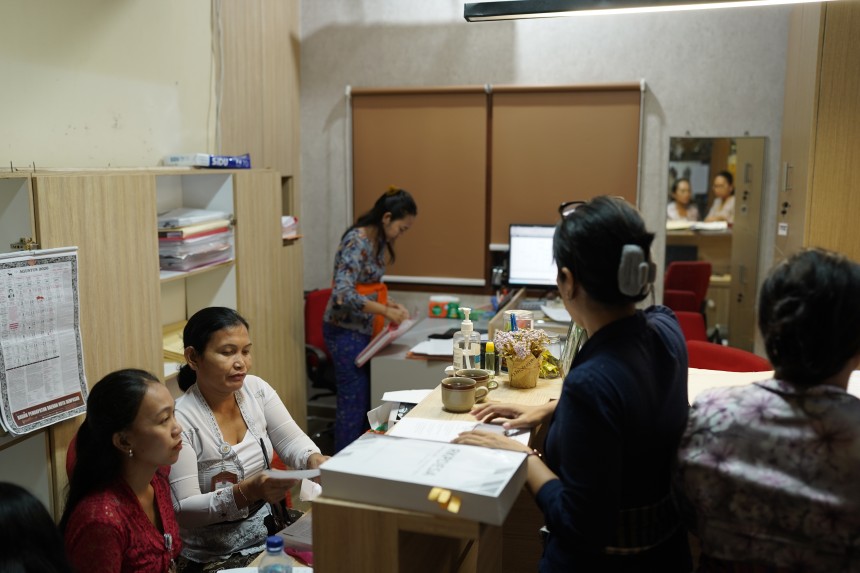 13.08.26 MONITORING DAN EVALUASI DANA DESA YANG DILAKSANAKAN OLEH KECAMATAN DENPASAR TIMUR