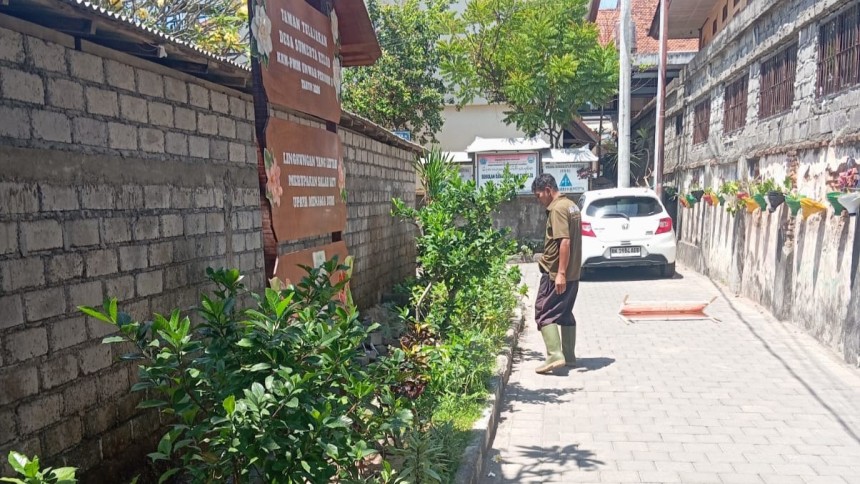 14.09.26 PEMELIHARAAN KAMPUNG HIJAU DI SD NEGRI 9 SUMERTA DESA SUMERTA KELOD