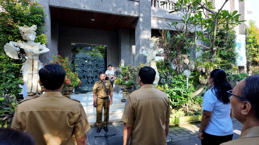 Apel Kedisiplinan Perangkat dan Staf Desa Sumerta Kelod