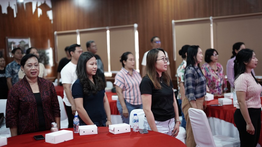 SOSIALISASI RAMAH LINGKUNGAN DAN KESEHATAN KKN UNUD