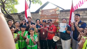 14.08.26 LAUNCHING KAMPUNG HIJAU SD 9 SUMERTA DAN JUMAT BERSIH LINGKUNGAN
