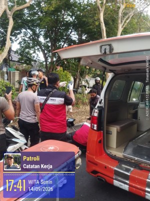15.09.26 BARAKUDA LINMAS DESA SUMERTA KELOD ATENSI KECELAKAAN DI JALAN MOH YAMIN SELATAN TVRI