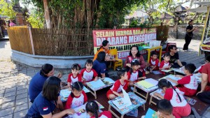 18.09.26 PERPUSTAKAAN DESA SAMBANG SEKOLAH DI TK DHARMA PUTRA DUSUN KEDATON