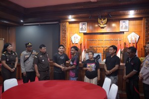 19.08.26 PENYELESAIAN MASALAH KEJARI DENPASAR