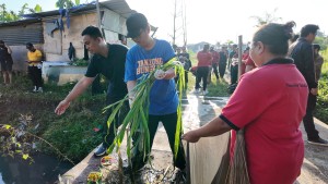 Jumat Bersih Lingkungan Desa Sumerta Kelod