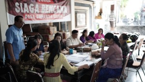 MONITORING DAN EVALUASI DANA DESA OLEH CAMAT DENPASAR TIMUR