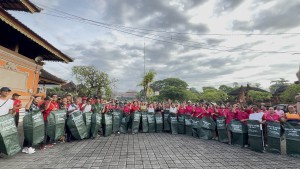 PENYERAHAN BAG KOMPOSTER DI DUSUN KEDATON