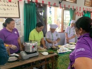 POSYANDU DAN PELATIHAN PEMBUATAN PMT DI BR. KEPISAH