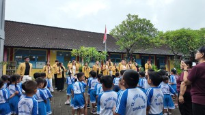 SOSIALISASI SAMPAH DI PAUD PANDU KUMARA